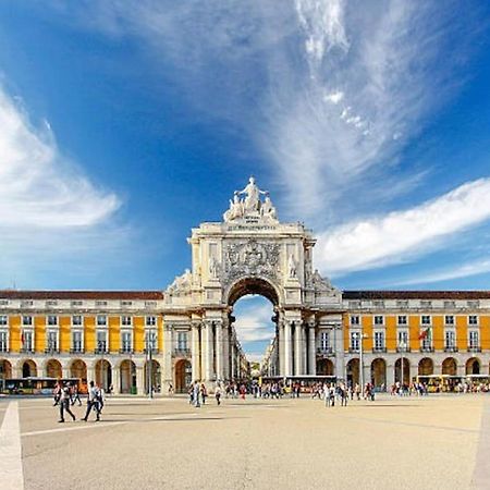 2 Bedroom Apartment For 4 People With Free Public Parking Lisboa Dış mekan fotoğraf