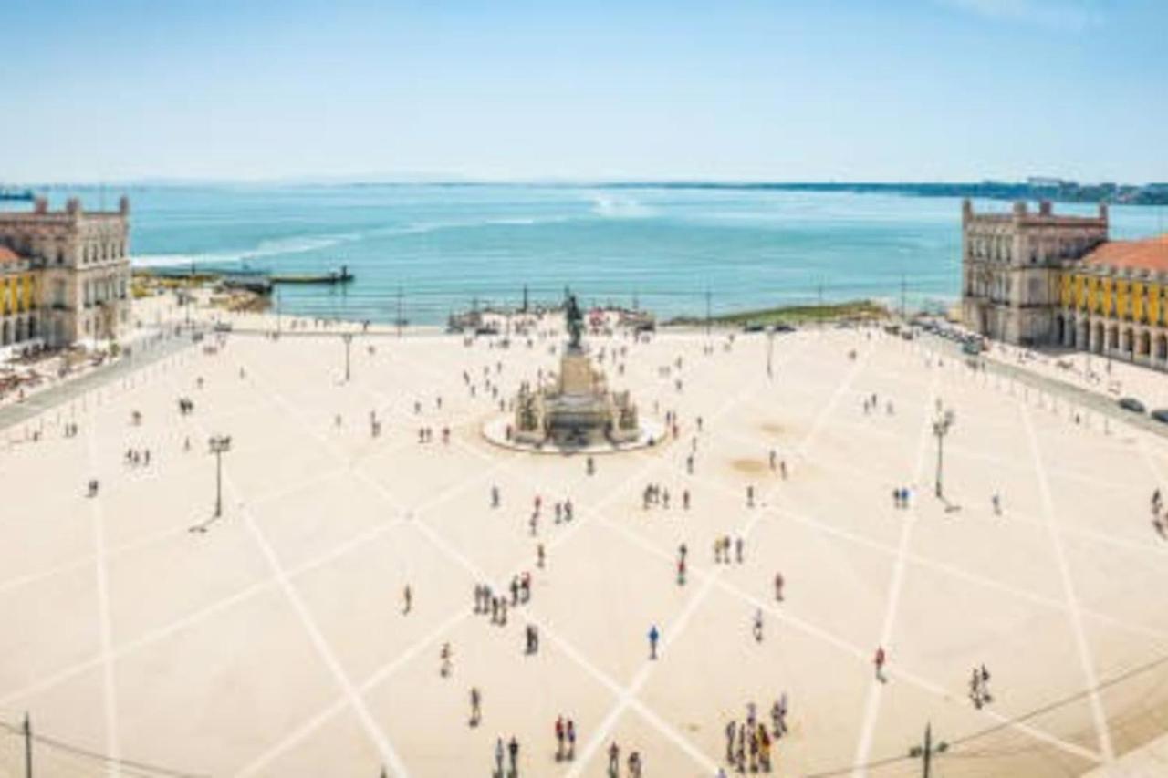 2 Bedroom Apartment For 4 People With Free Public Parking Lisboa Dış mekan fotoğraf